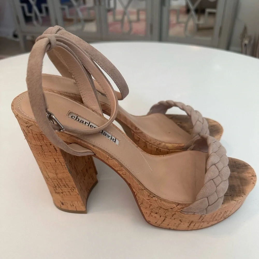 Charles David Jocky Platform Sandal